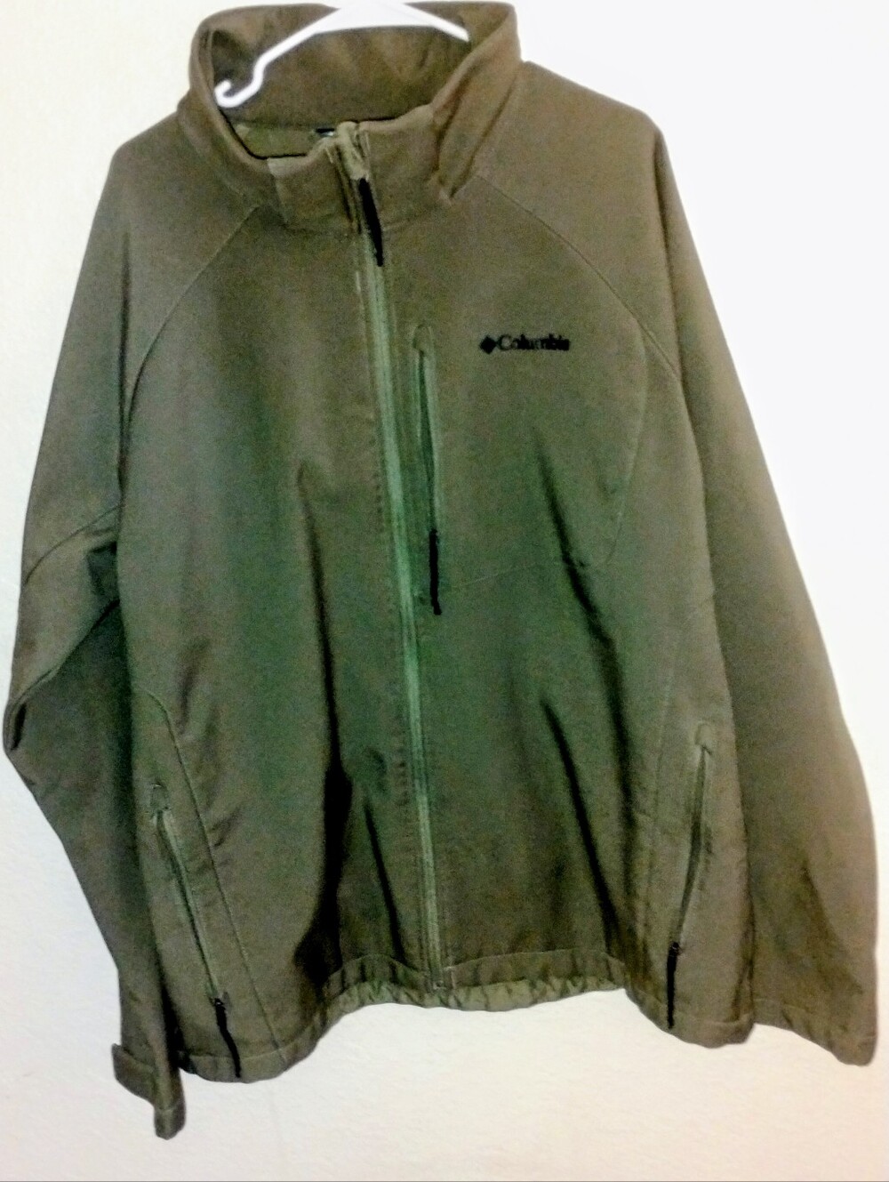 Columbia Olive Green Lightweight Softshell Jacket